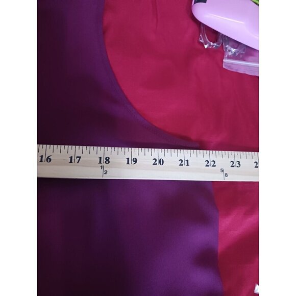 Dana Buchman Sleeveless Blouse Top Keyhole With Gold Bar Plum Wine   XLarge - Picture 7 of 9